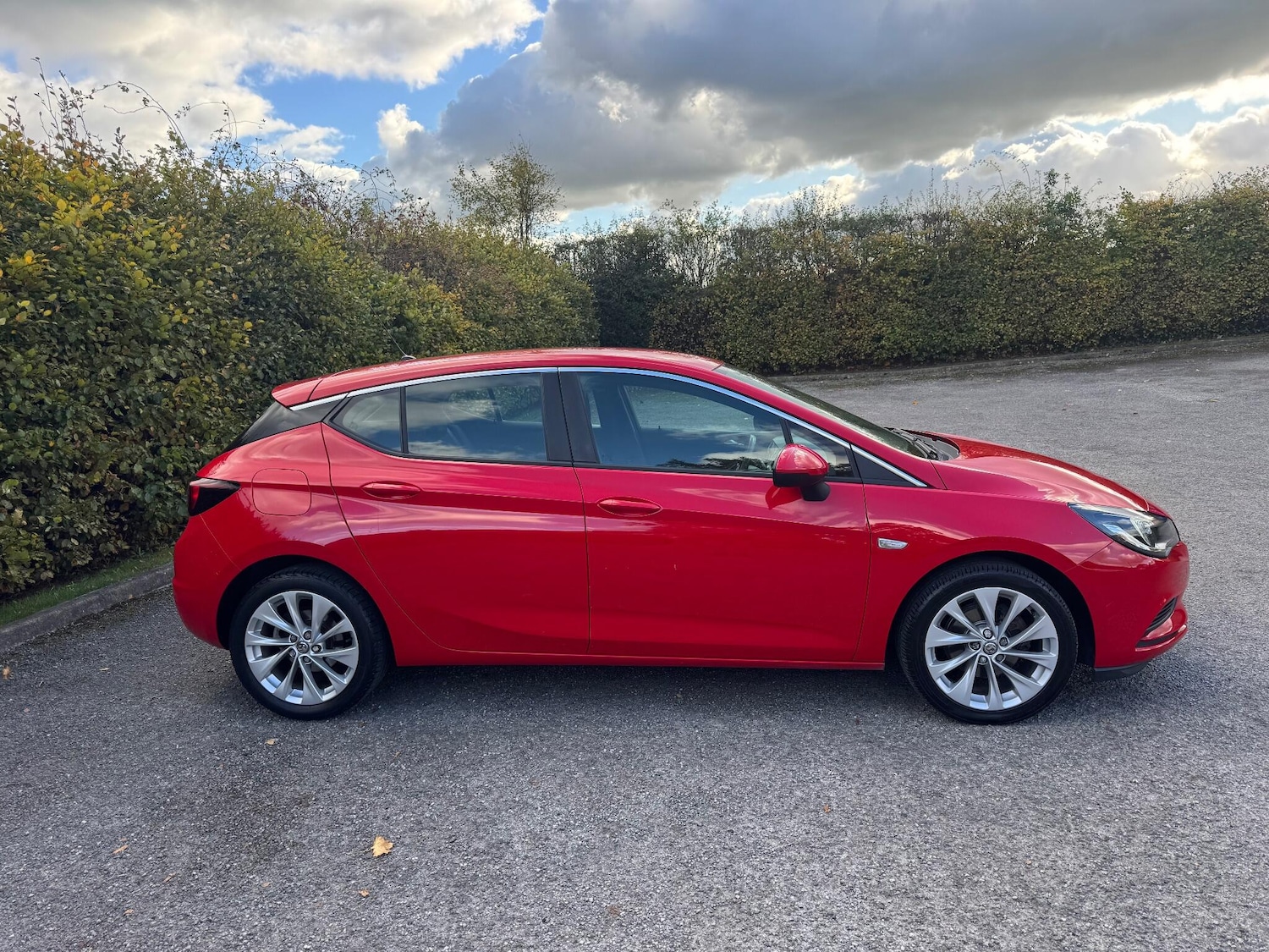 Used Vauxhall Astra 2016 for sale - 76377718: Photo 2