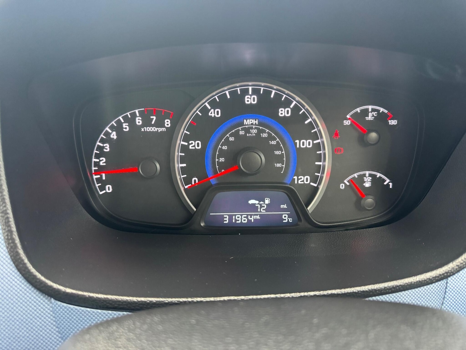 Used Hyundai i10 2014 for sale - 76832646: Photo 12