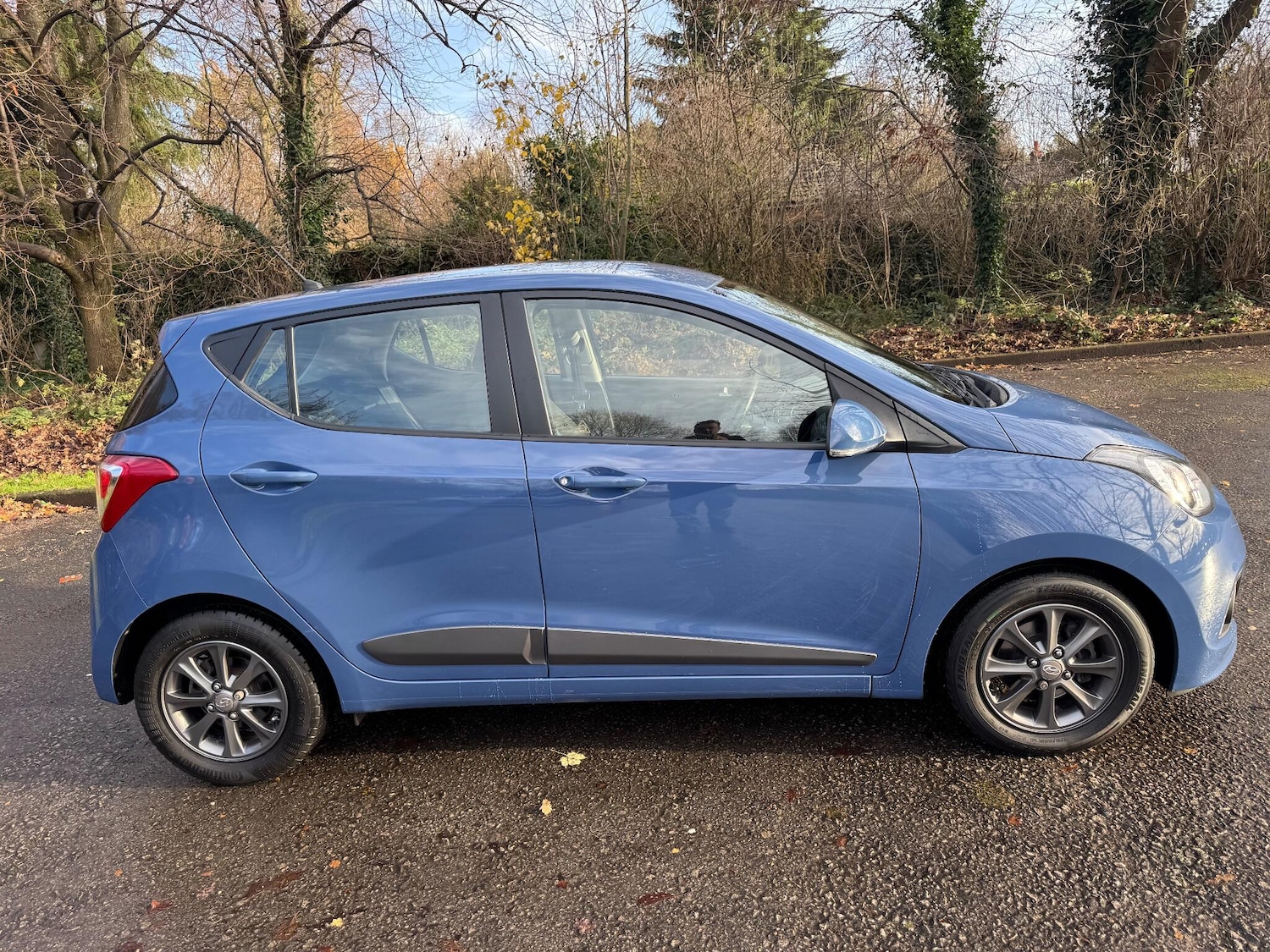 Used Hyundai i10 2014 for sale - 76832646: Photo 2