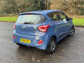 Used Hyundai i10 2014 for sale - 76832646: Photo