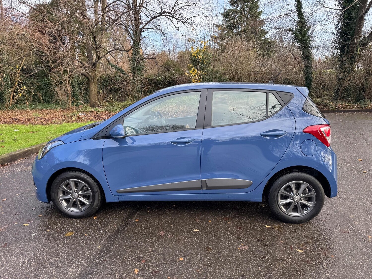 Used Hyundai i10 2014 for sale - 76832646: Photo 5