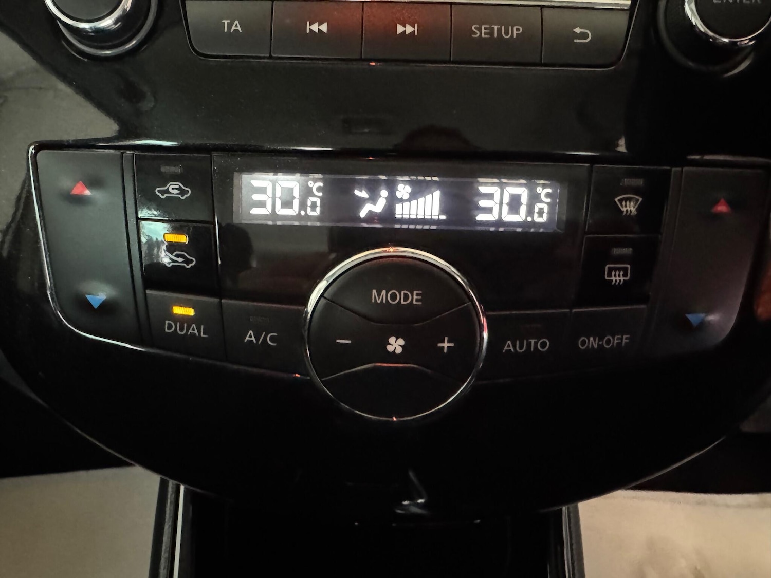 Used Nissan Pulsar 2014 for sale - 76326968: Photo 22