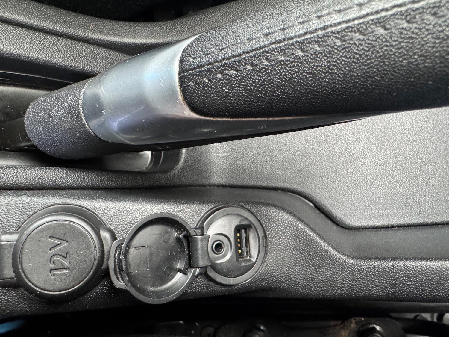 Used Citroen DS3 2013 for sale - 75941228: Photo 22