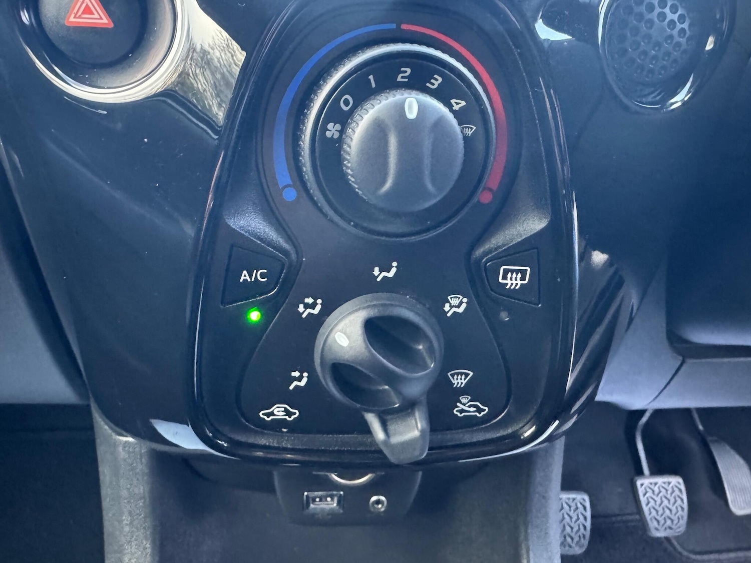 Used Citroen C1 2014 for sale - 76926637: Photo 24