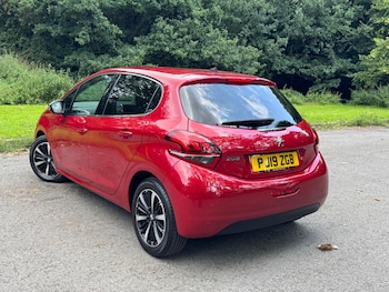 Used Peugeot 208 2019 for sale - 75940821: Photo