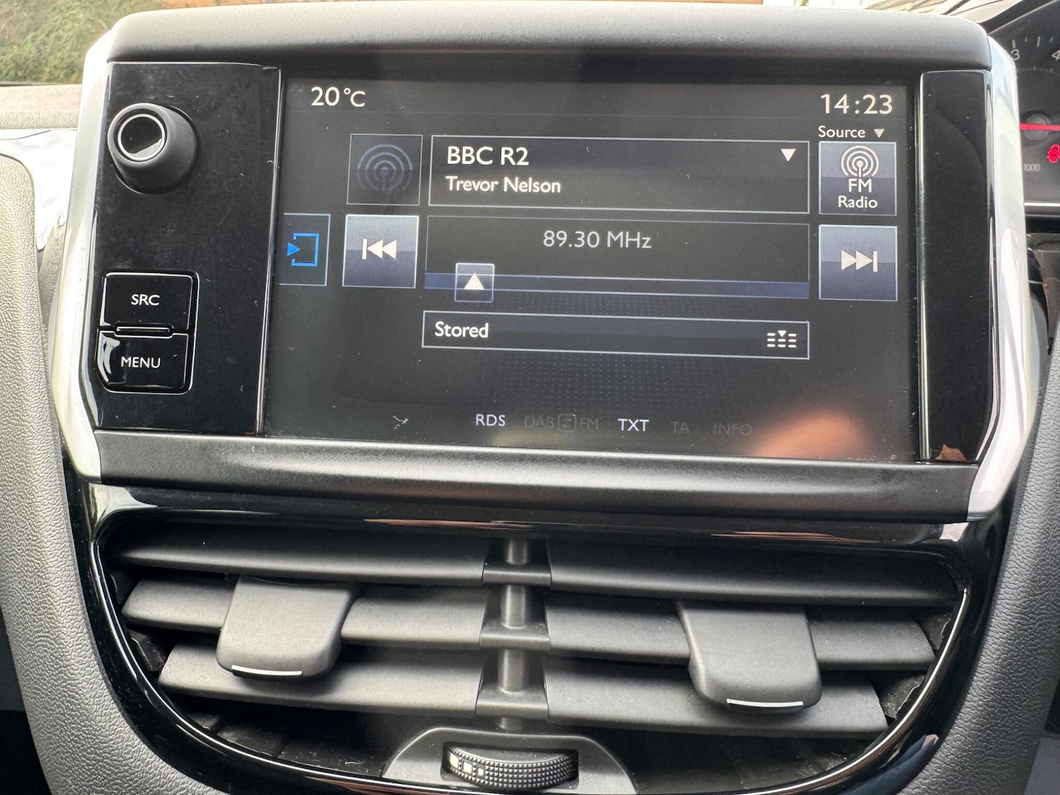 Used Peugeot 208 2015 for sale - 76175070: Photo 16