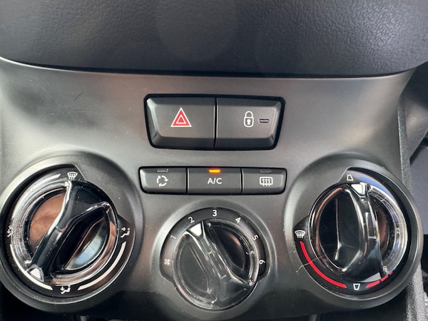 Used Peugeot 208 2015 for sale - 76175070: Photo 18