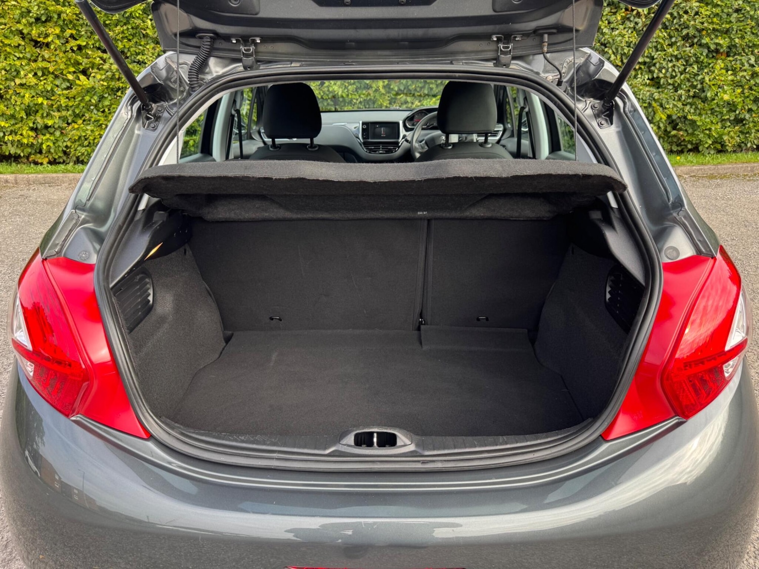 Used Peugeot 208 2015 for sale - 76175070: Photo 24