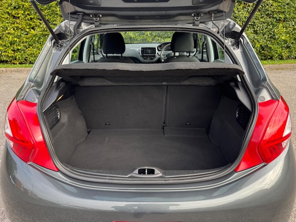 Used Peugeot 208 2015 for sale - 76175070: Photo 24
