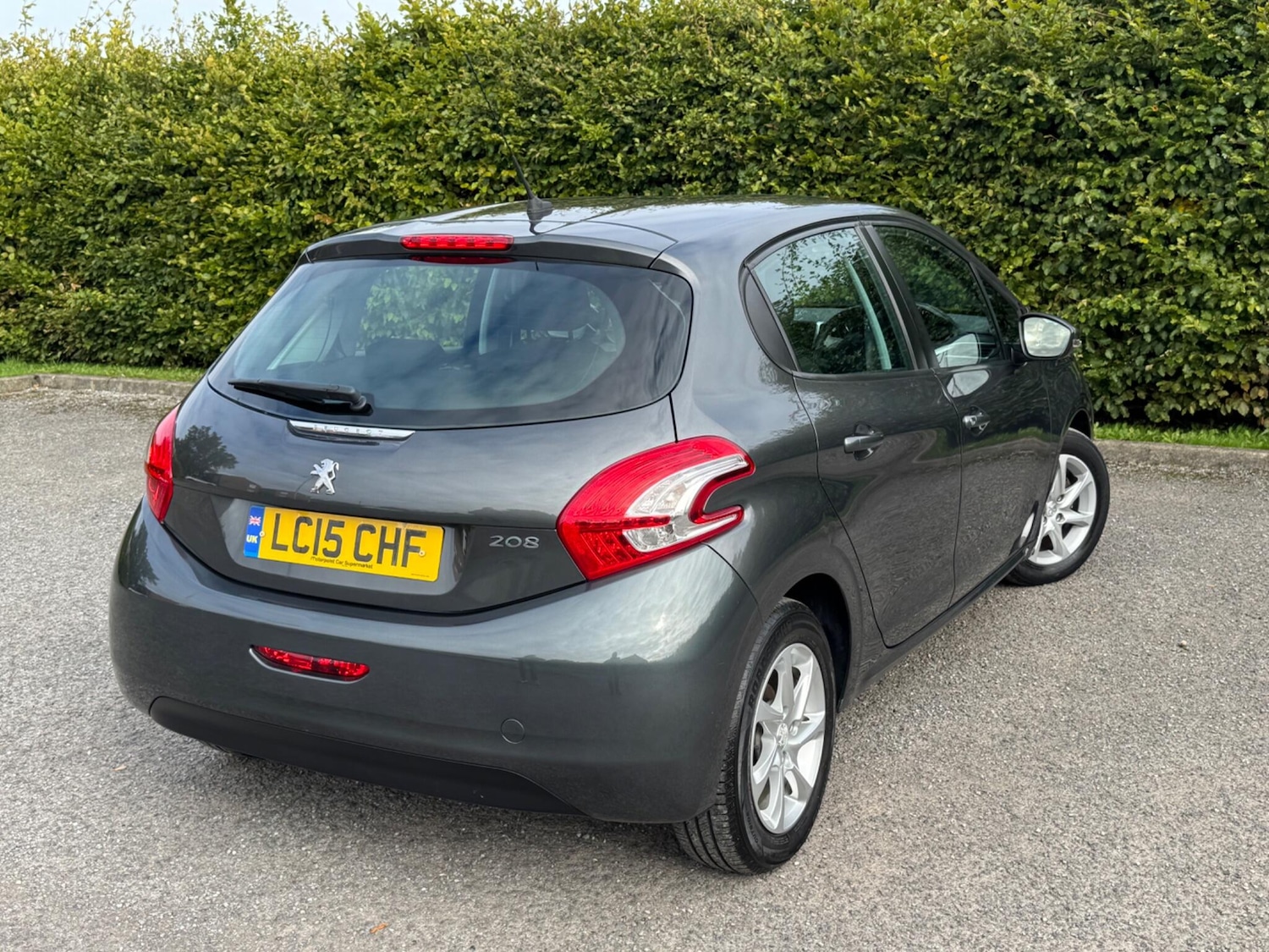 Used Peugeot 208 2015 for sale - 76175070: Photo 3
