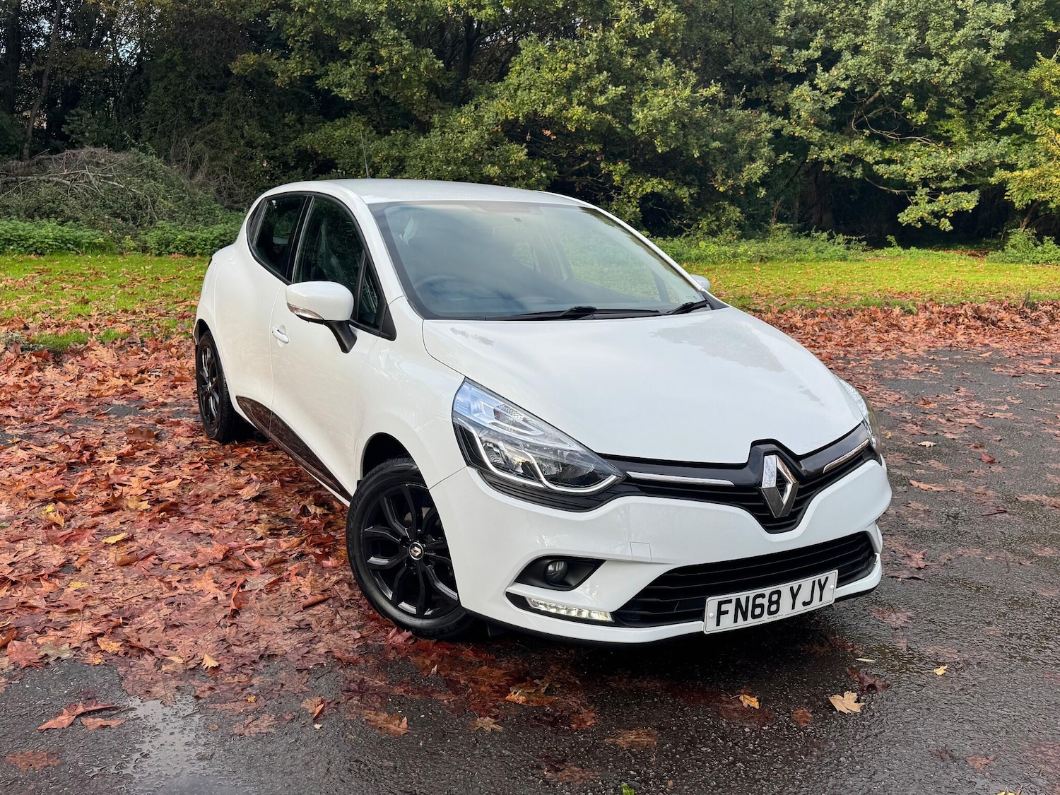 Used Renault Clio 2018 for sale - 76360129: Photo 1