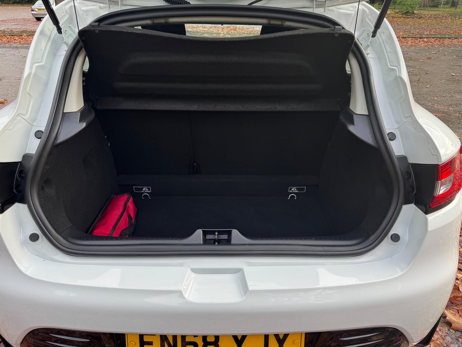 Used Renault Clio 2018 for sale - 76360129: Photo 27