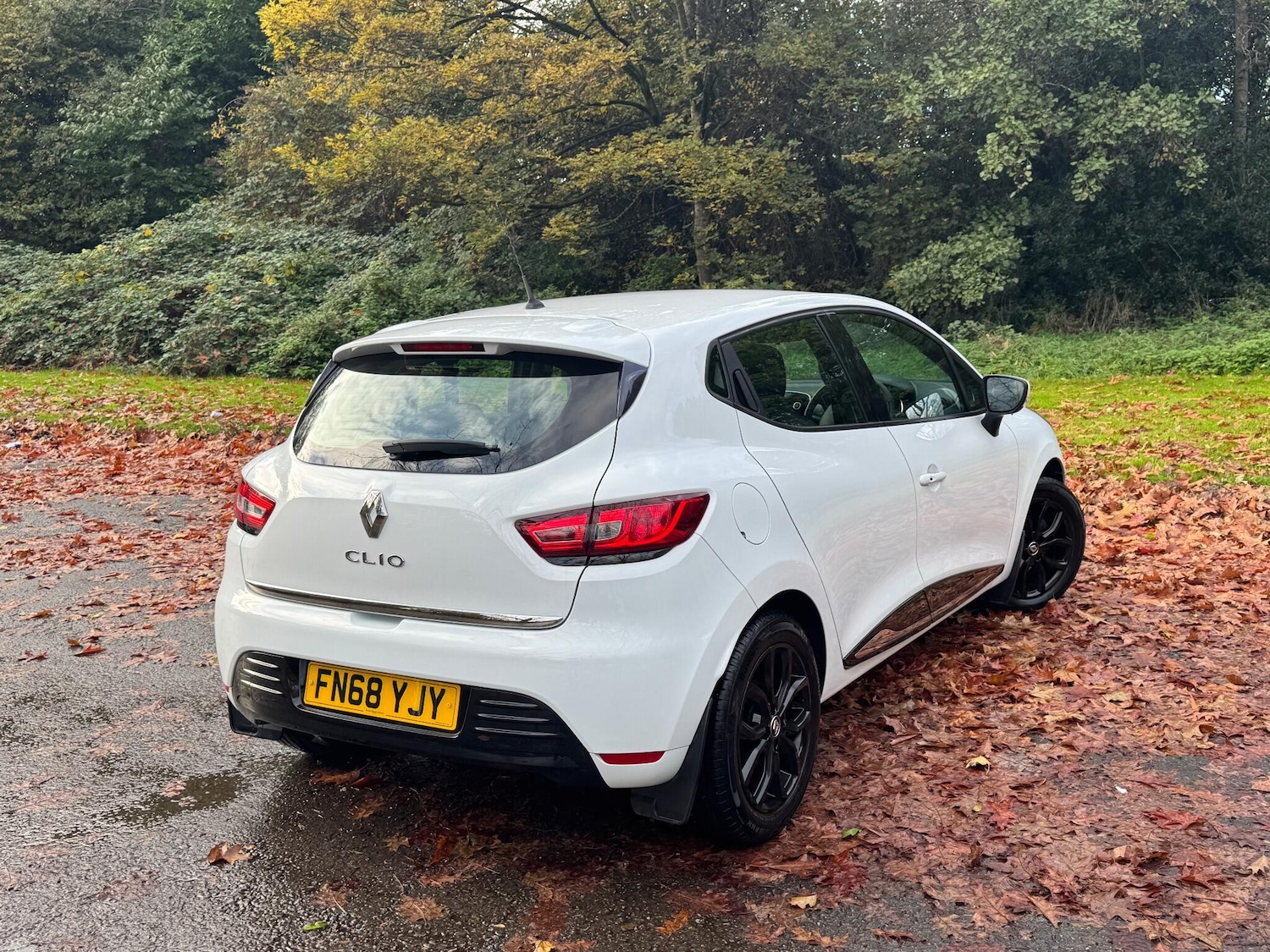 Used Renault Clio 2018 for sale - 76360129: Photo 3