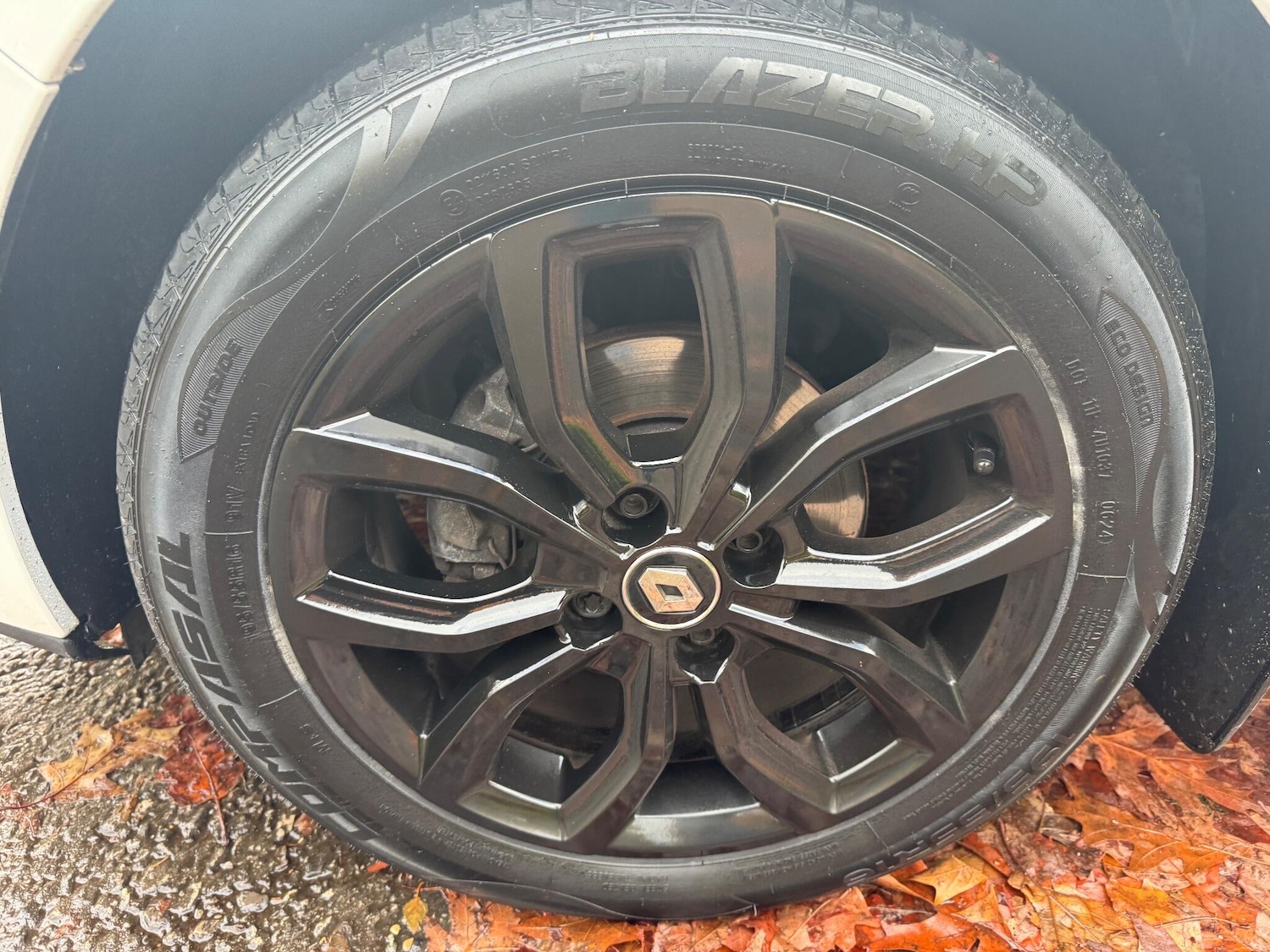 Used Renault Clio 2018 for sale - 76360129: Photo 30