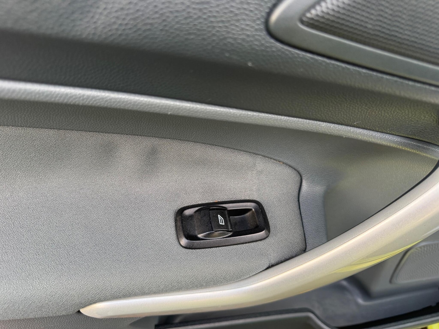 Used Ford Fiesta 2008 for sale - 76573098: Photo 25