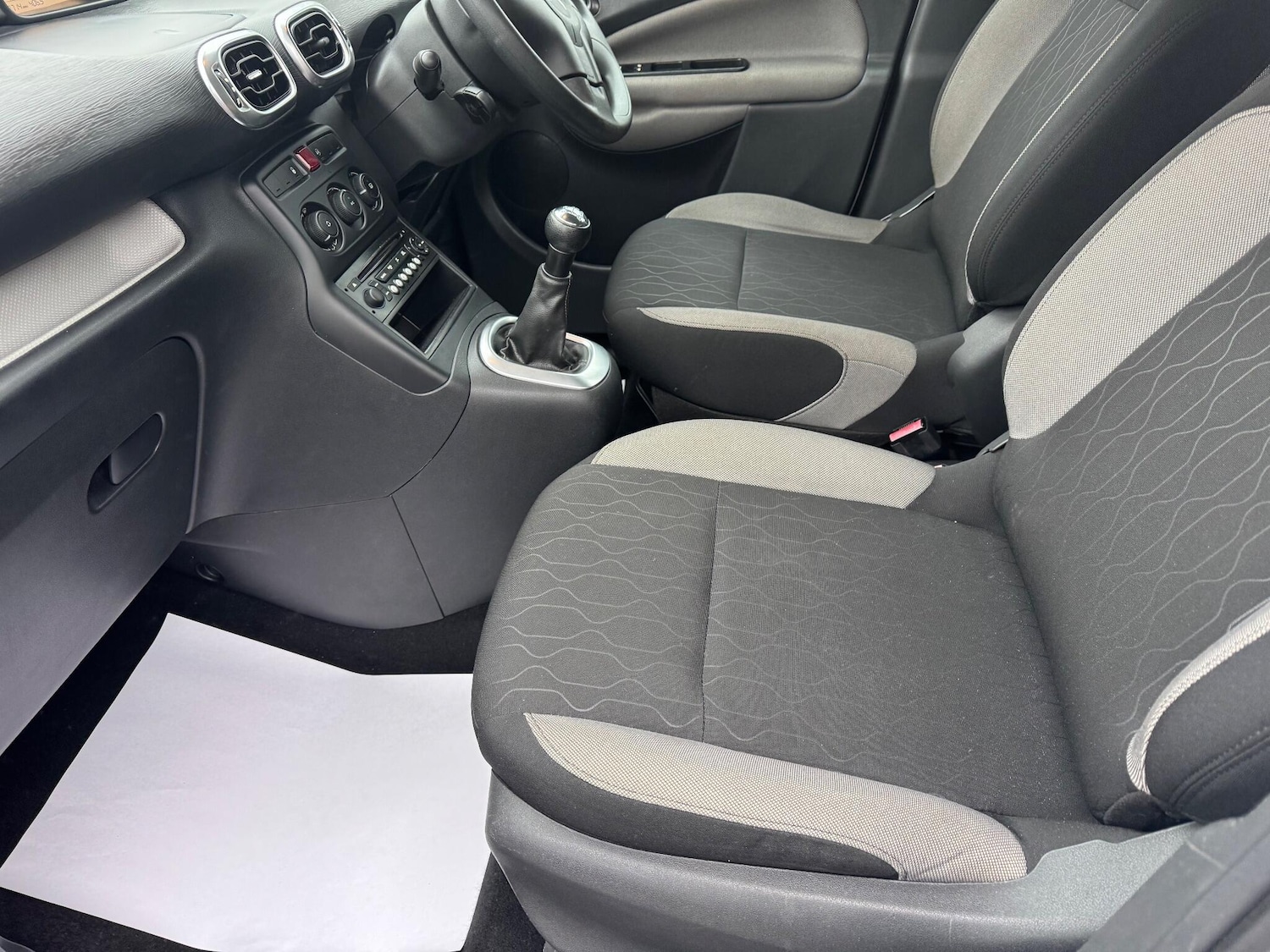 Used Citroen C3 Picasso 2014 for sale - 76666941: Photo 15