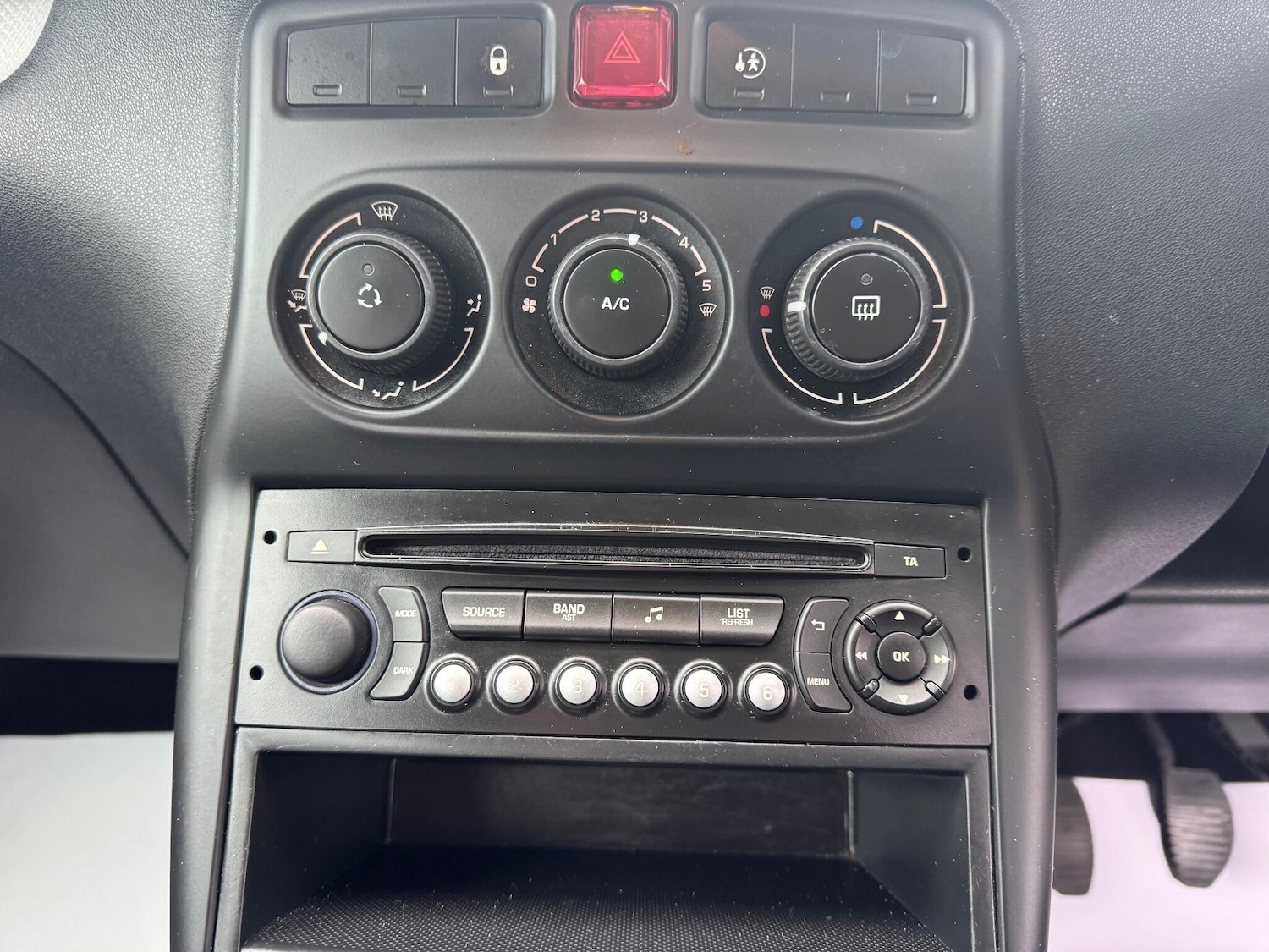 Used Citroen C3 Picasso 2014 for sale - 76666941: Photo 18