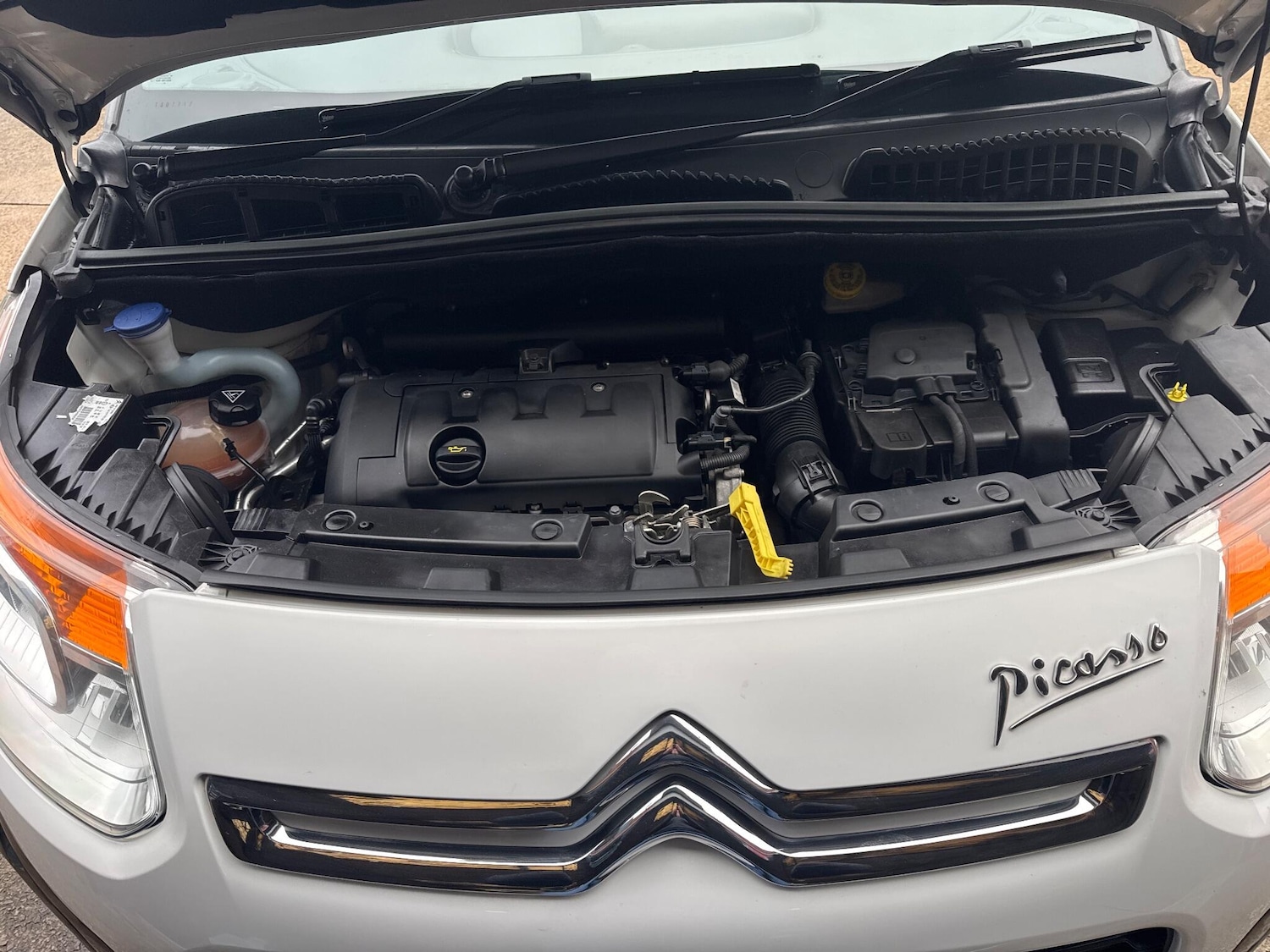 Used Citroen C3 Picasso 2014 for sale - 76666941: Photo 30