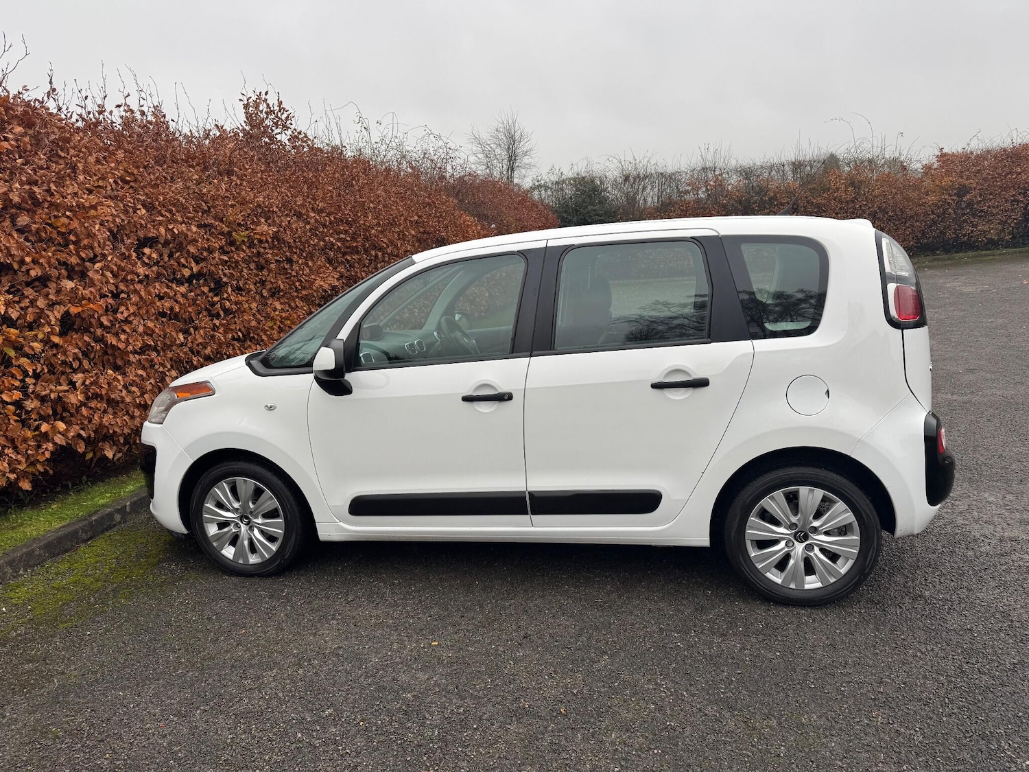Used Citroen C3 Picasso 2014 for sale - 76666941: Photo 6