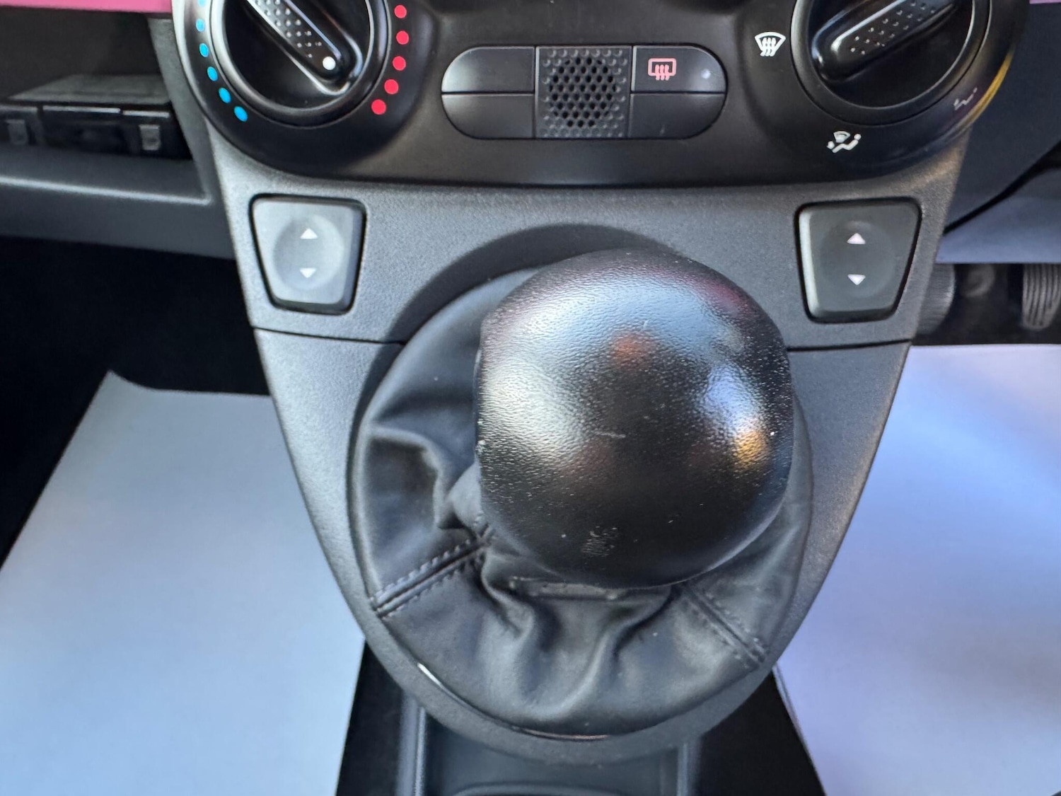 Used Fiat 500C 2010 for sale - 76409423: Photo 23