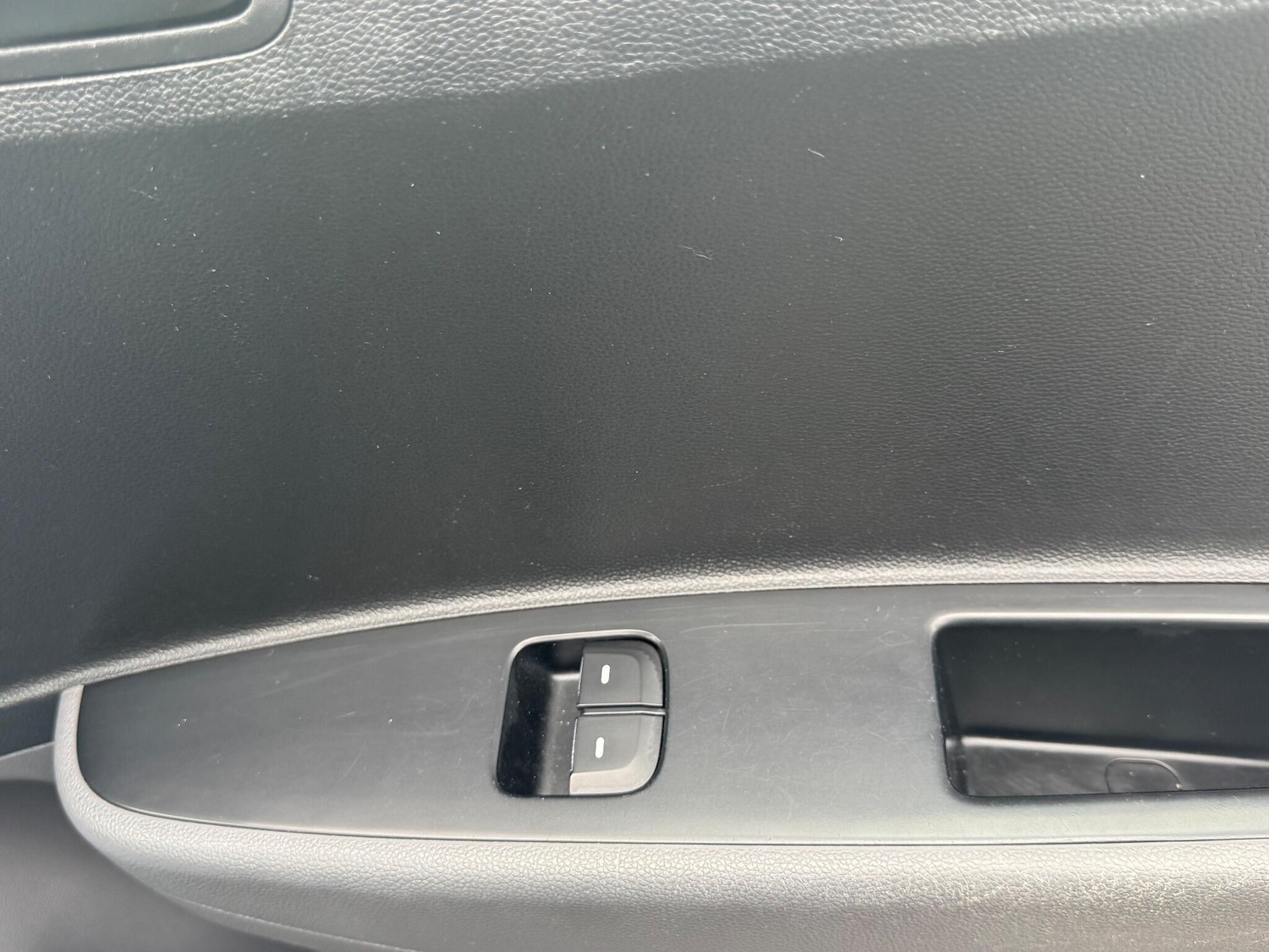 Used Hyundai i10 2017 for sale - 76432446: Photo 23