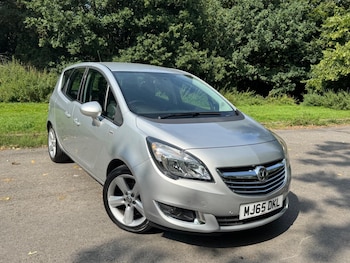2015 (65) - 1.4i 16V Tech Line 5dr