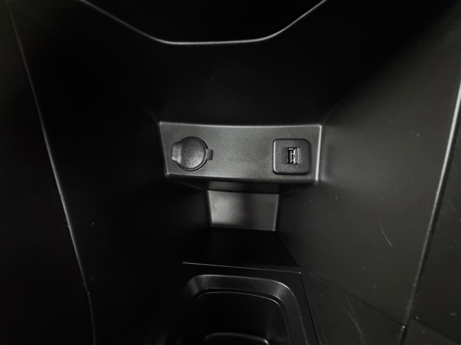 Used Suzuki Swift 2015 for sale - 76360318: Photo 19