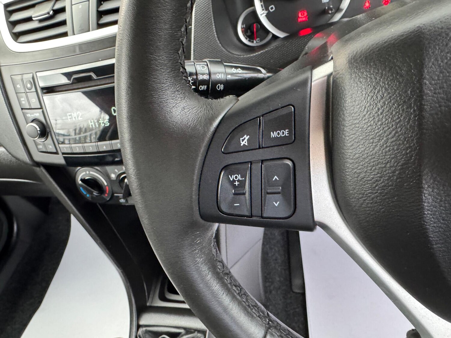 Used Suzuki Swift 2015 for sale - 76360318: Photo 20