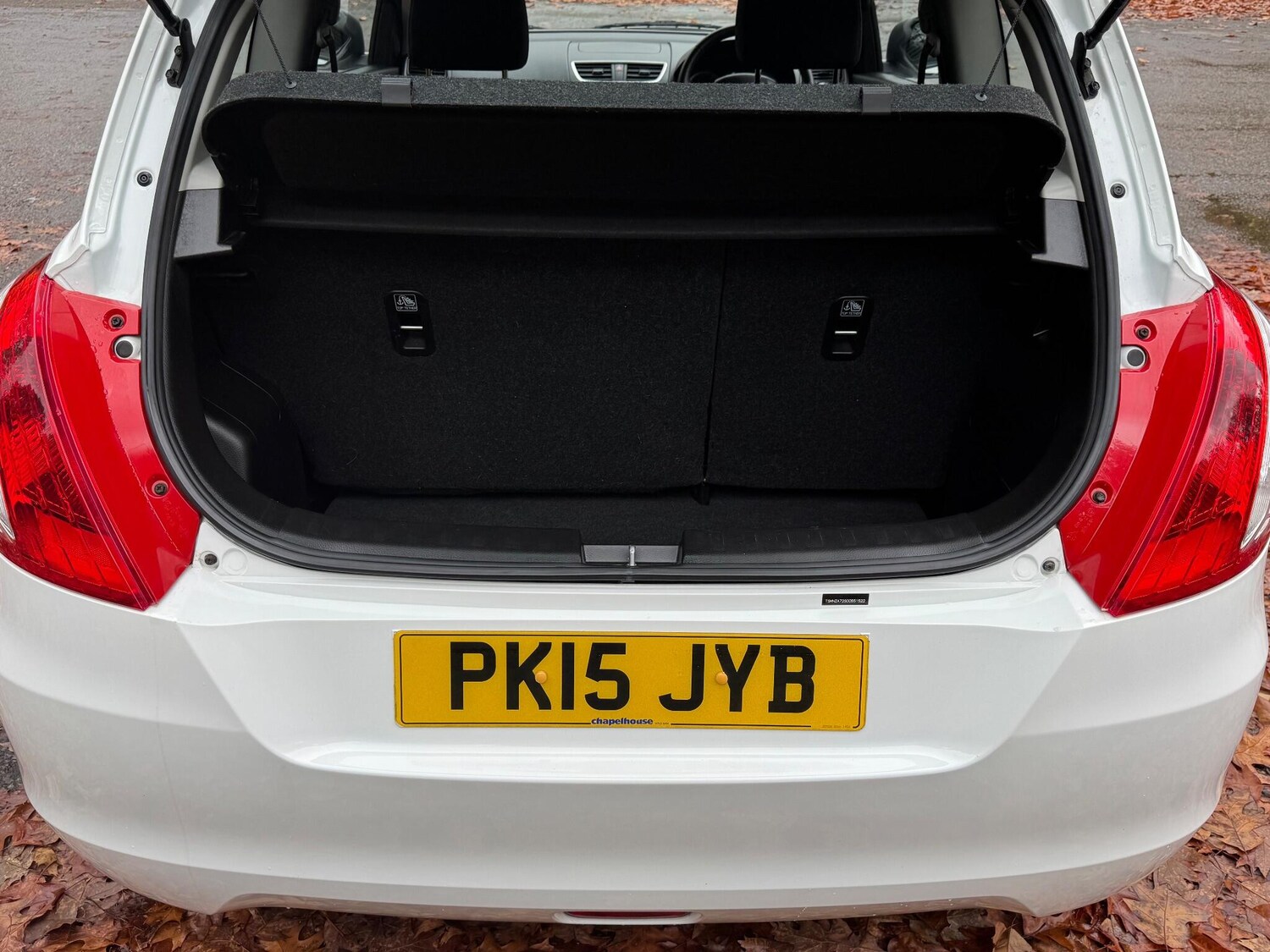 Used Suzuki Swift 2015 for sale - 76360318: Photo 28