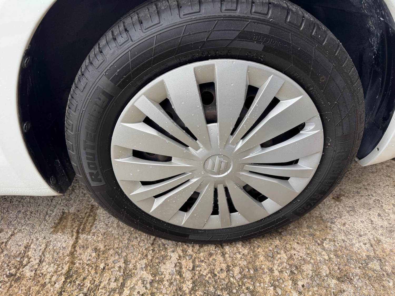 Used Suzuki Swift 2015 for sale - 76360318: Photo 33