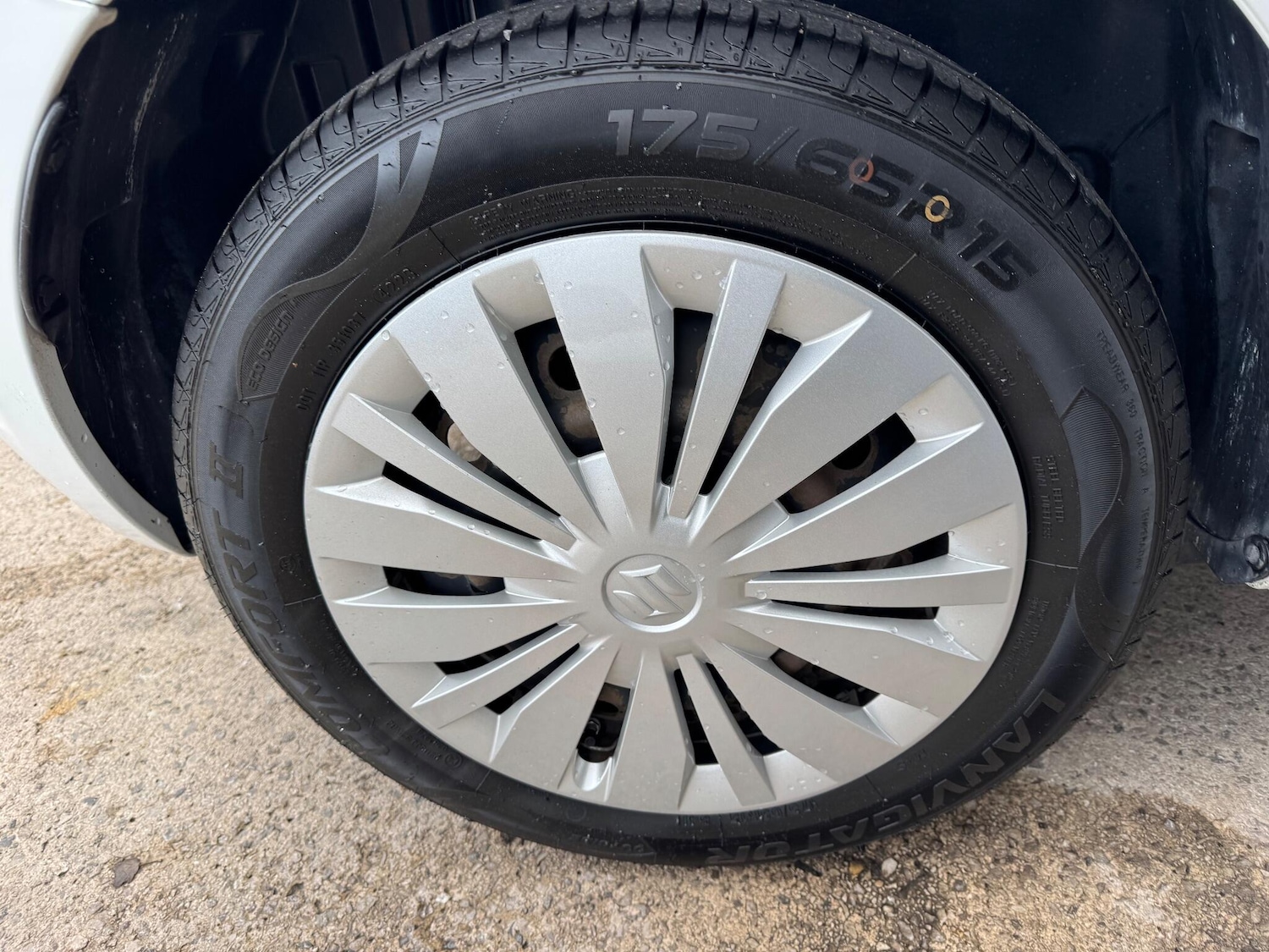 Used Suzuki Swift 2015 for sale - 76360318: Photo 34