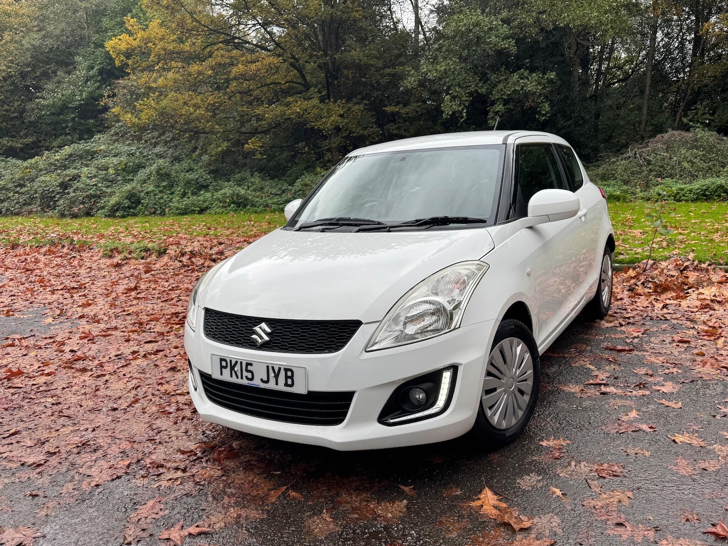 Used Suzuki Swift 2015 for sale - 76360318: Photo 5