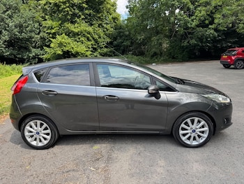 Used Ford Fiesta 2016 for sale - 75940354: Photo