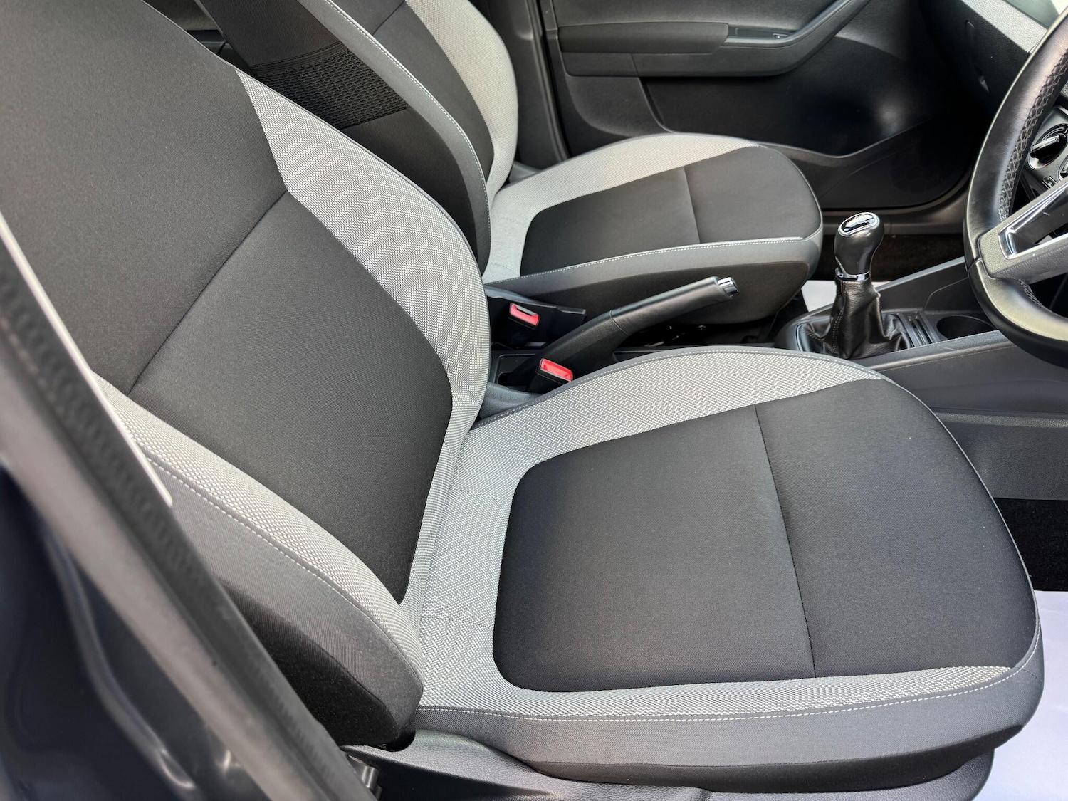 Used Skoda Fabia 2015 for sale - 76326236: Photo 13