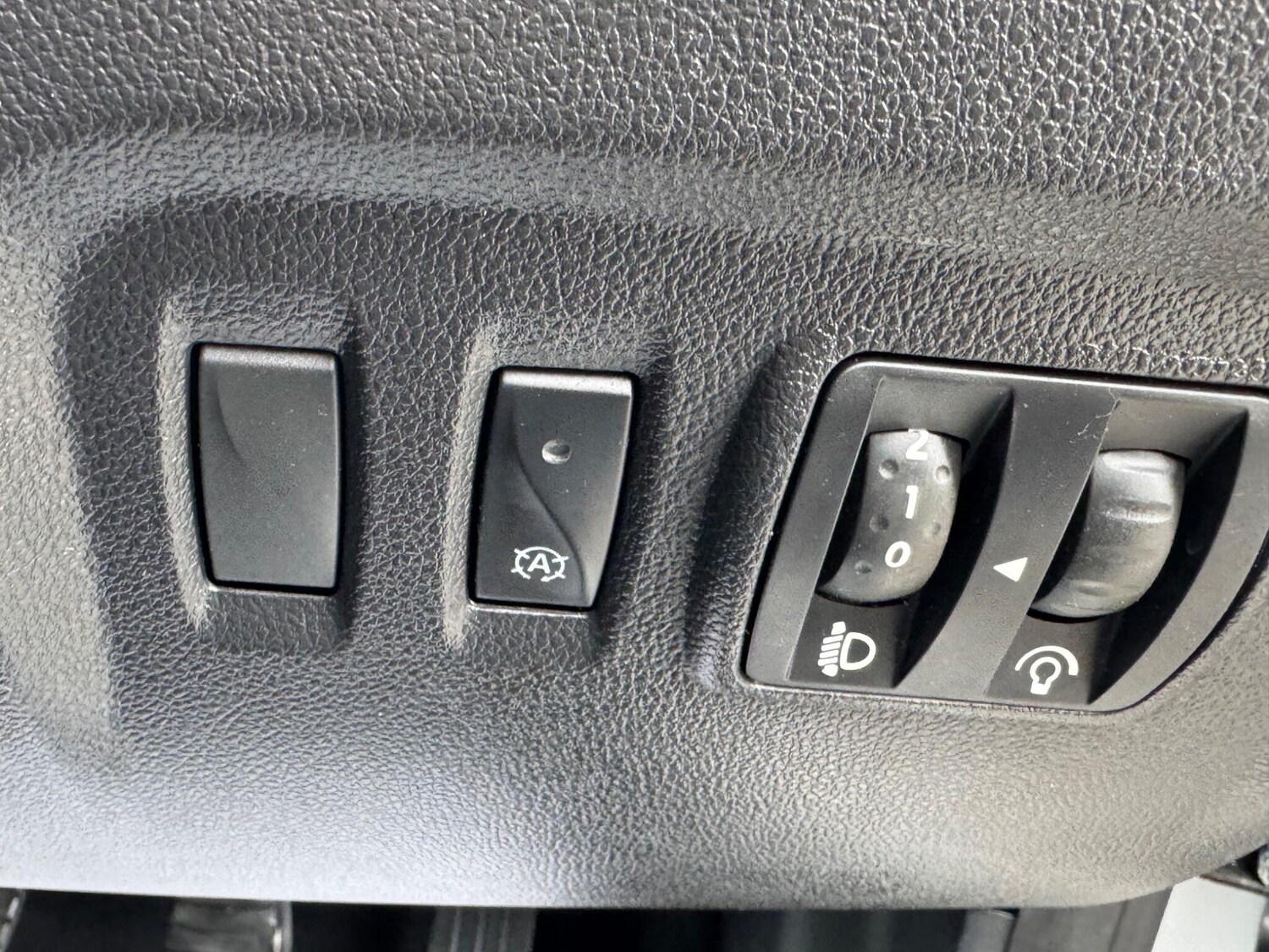 Used Renault Captur 2017 for sale - 76283669: Photo 31