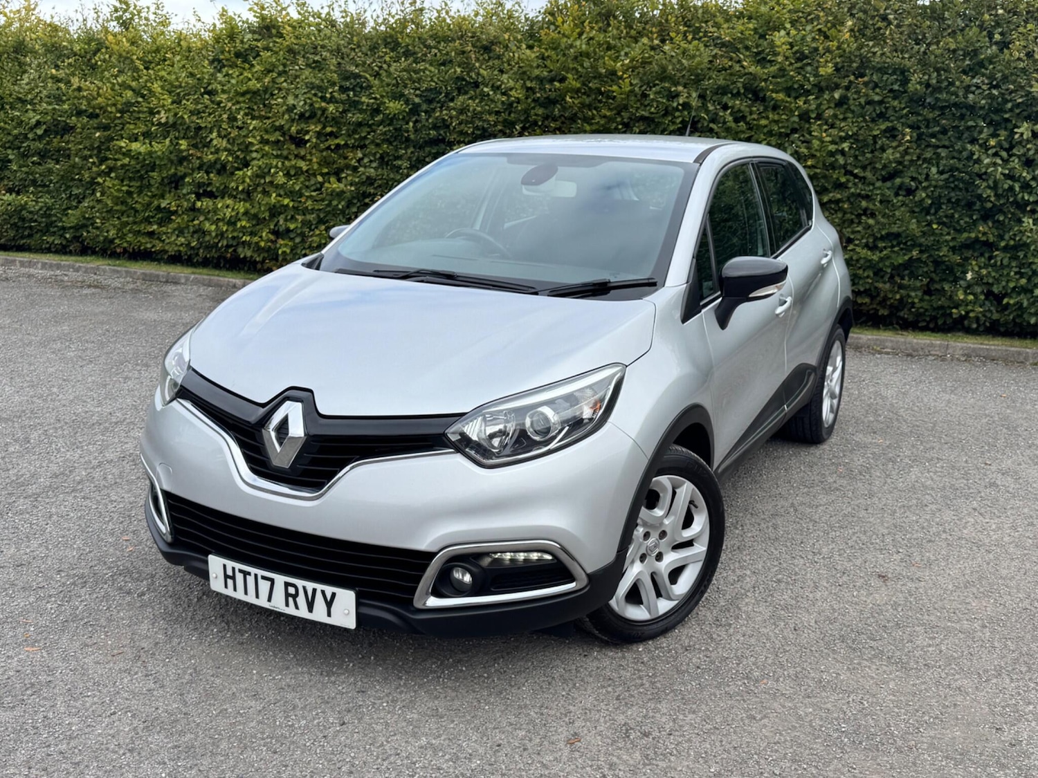 Used Renault Captur 2017 for sale - 76283669: Photo 4