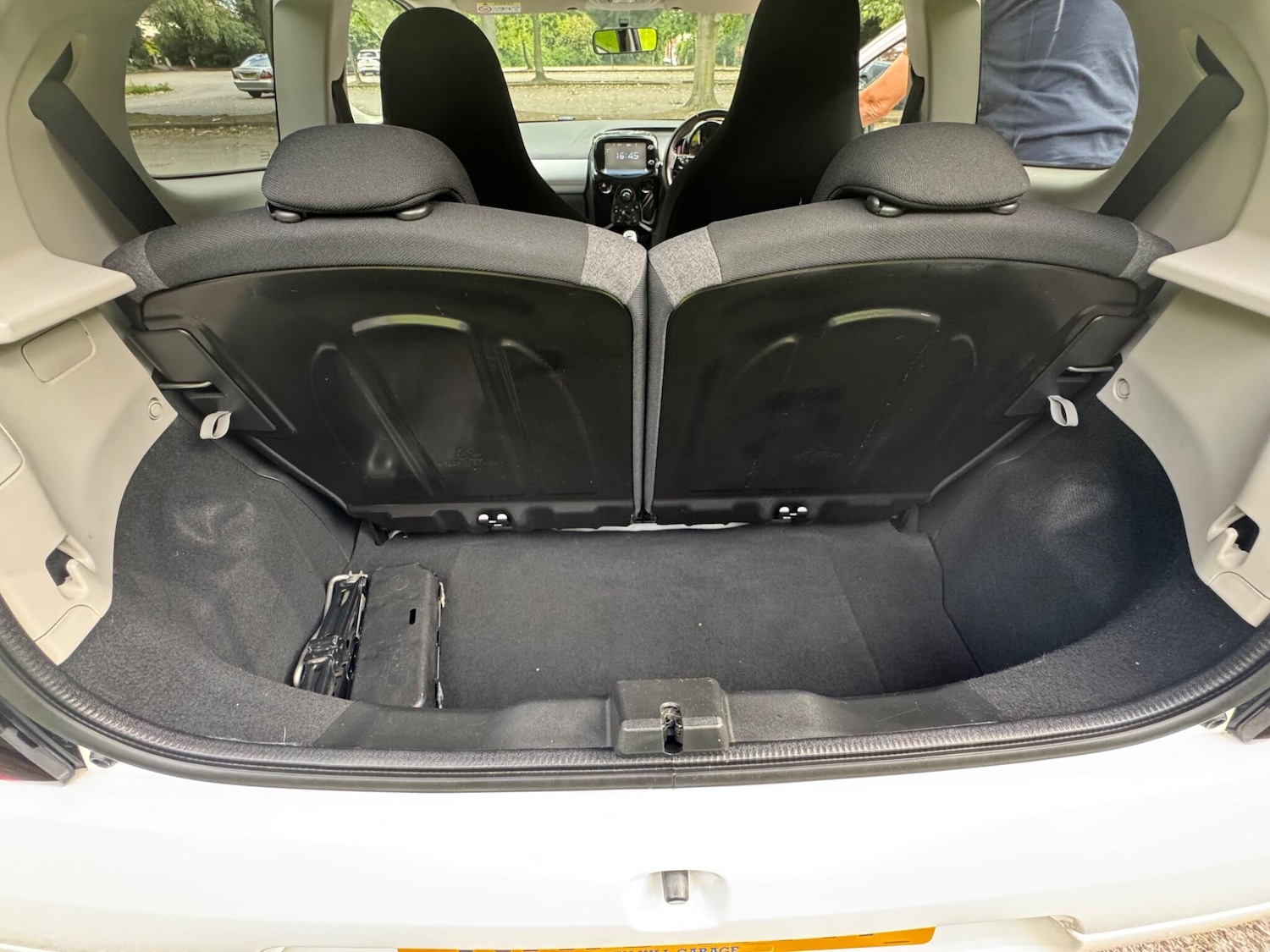 Vehicle 28