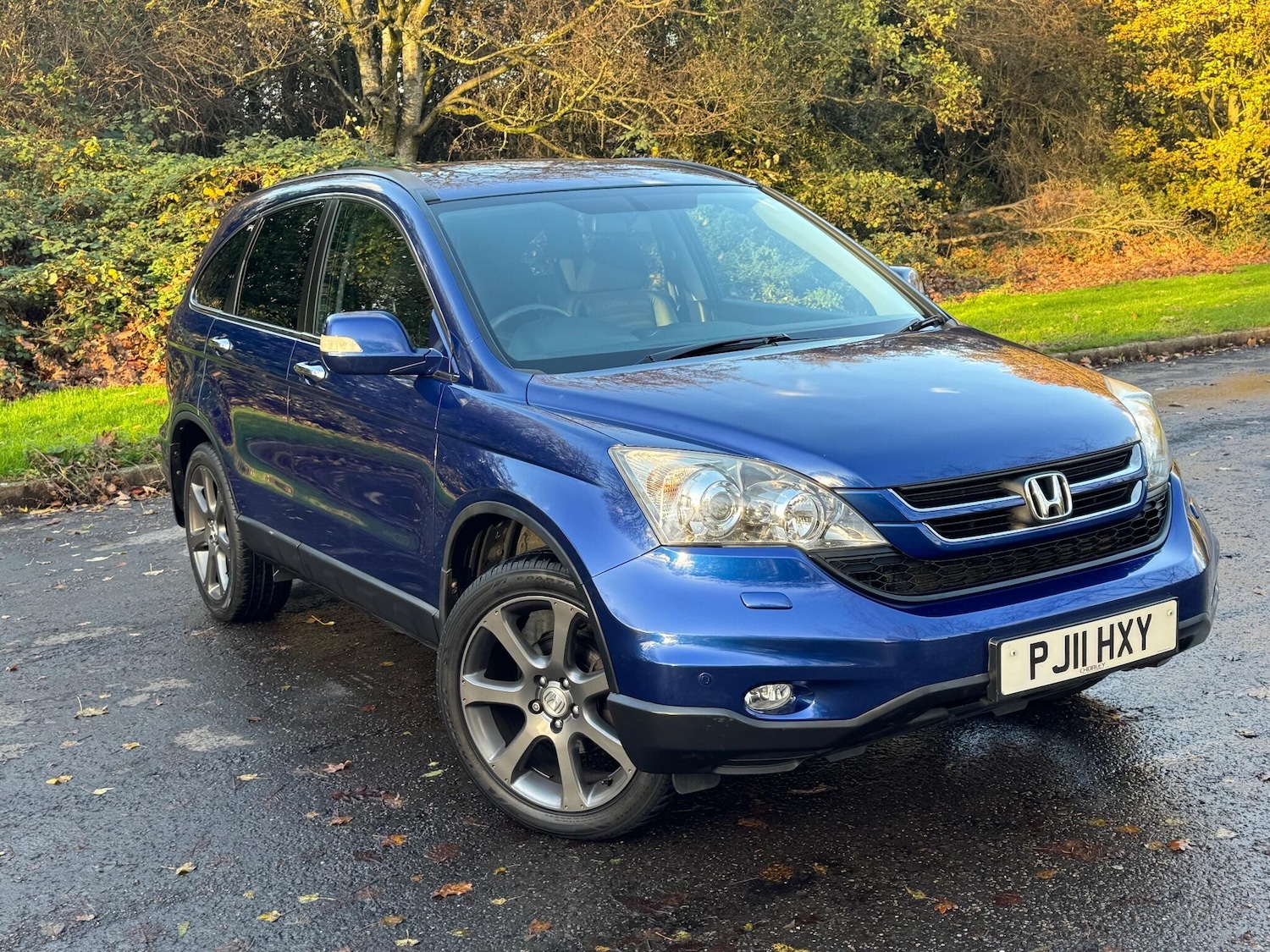 Used Honda CR-V 2011 for sale - 76561027: Photo 1