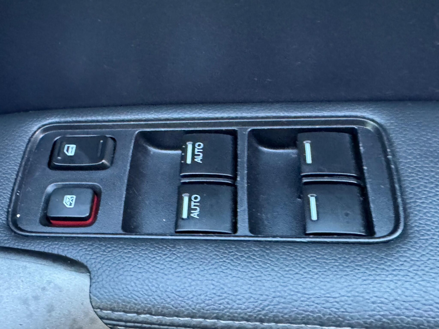 Used Honda CR-V 2011 for sale - 76561027: Photo 25