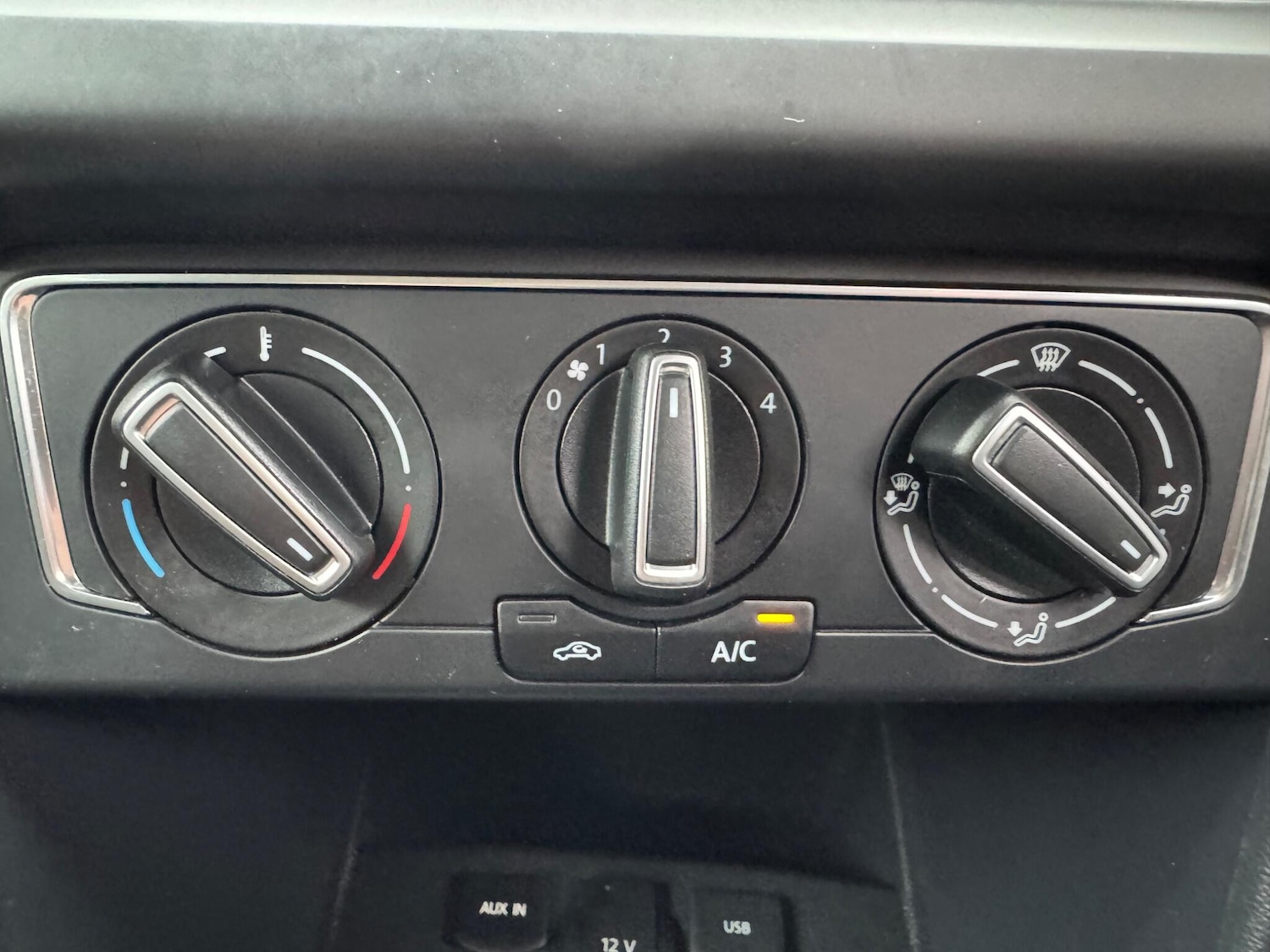 Used Volkswagen Polo 2014 for sale - 76227814: Photo 26