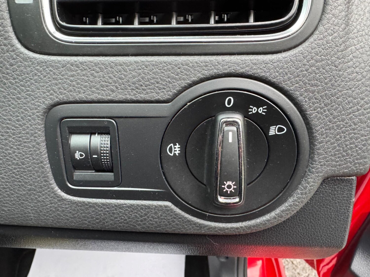 Used Volkswagen Polo 2014 for sale - 76227814: Photo 29