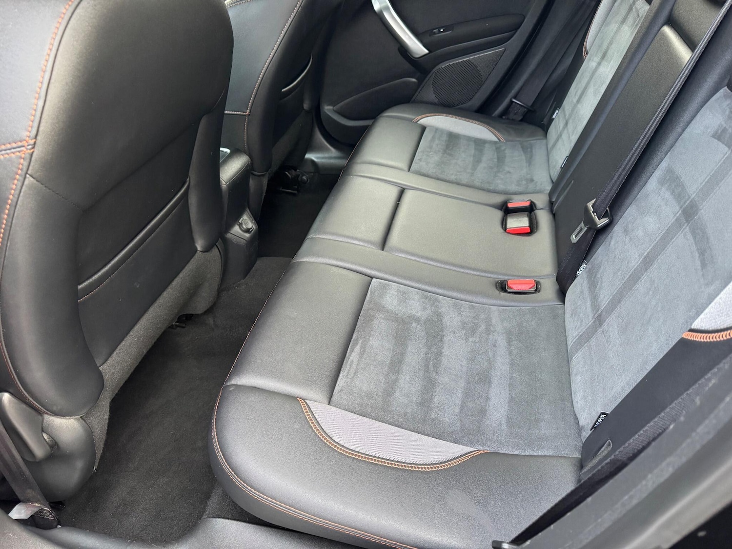 Used Peugeot 2008 2015 for sale - 76832775: Photo 14