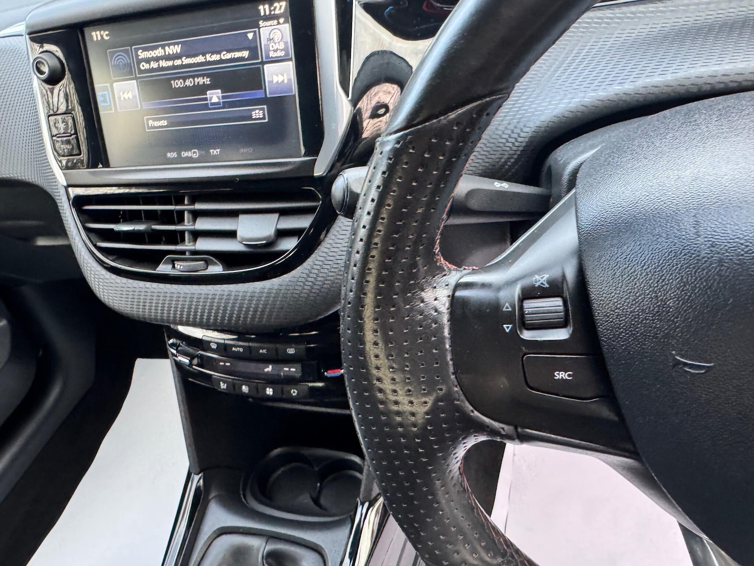 Used Peugeot 2008 2015 for sale - 76832775: Photo 27