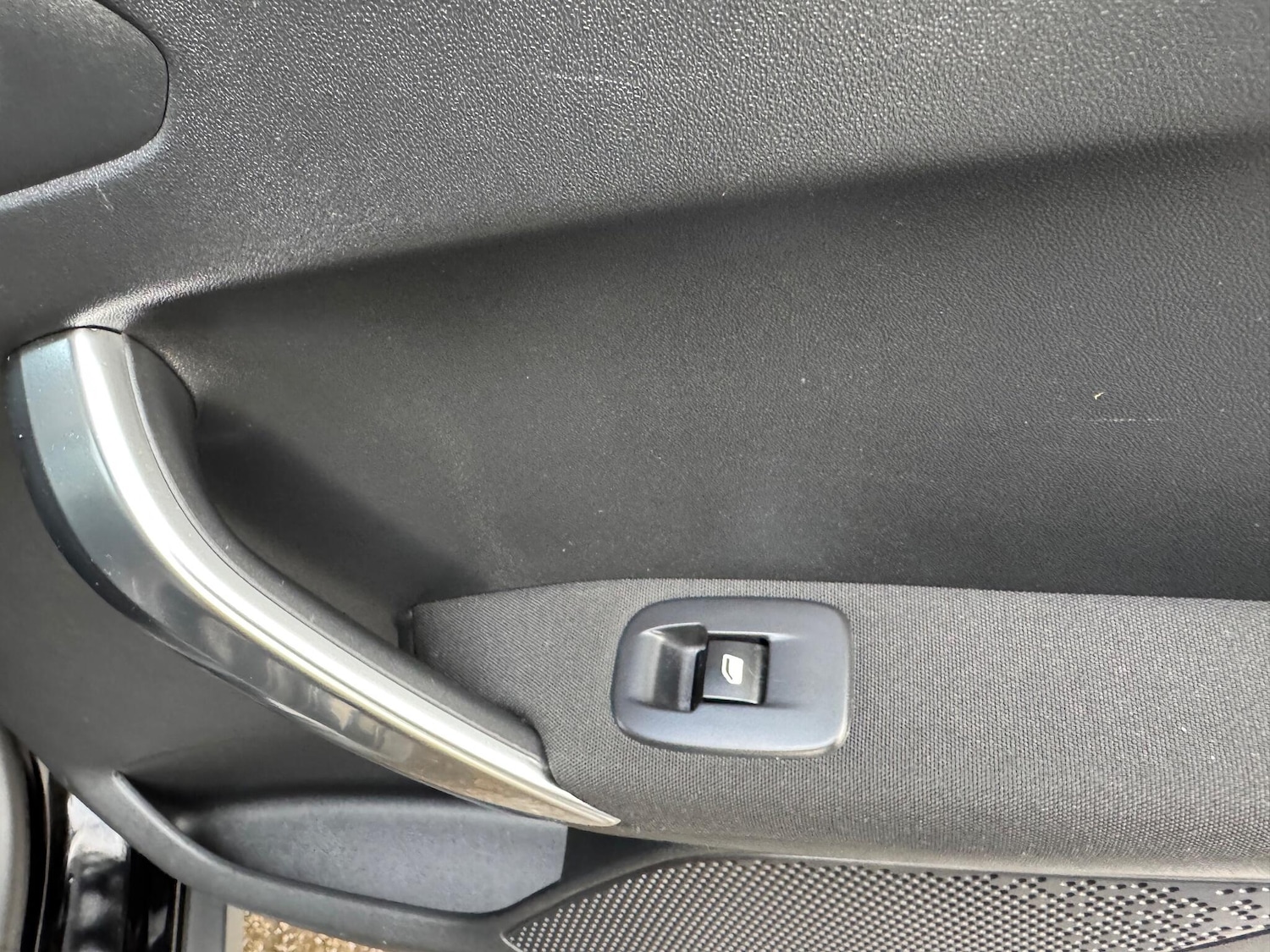 Used Peugeot 2008 2015 for sale - 76832775: Photo 34