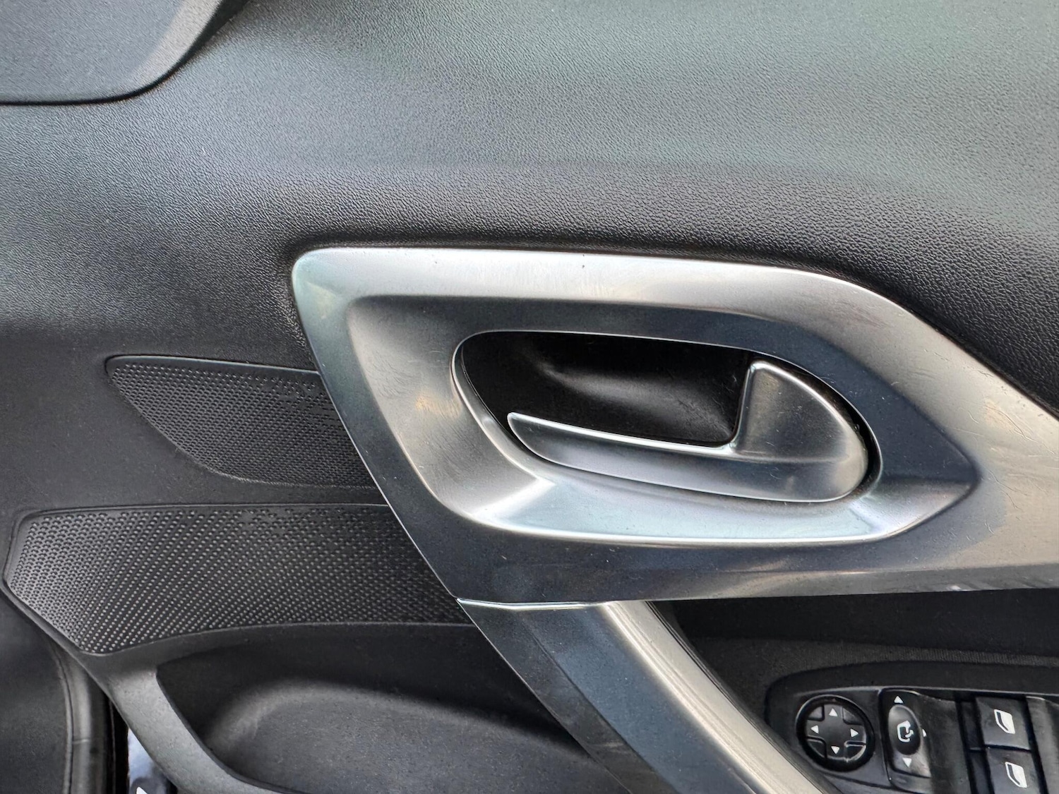 Used Peugeot 2008 2015 for sale - 76832775: Photo 37