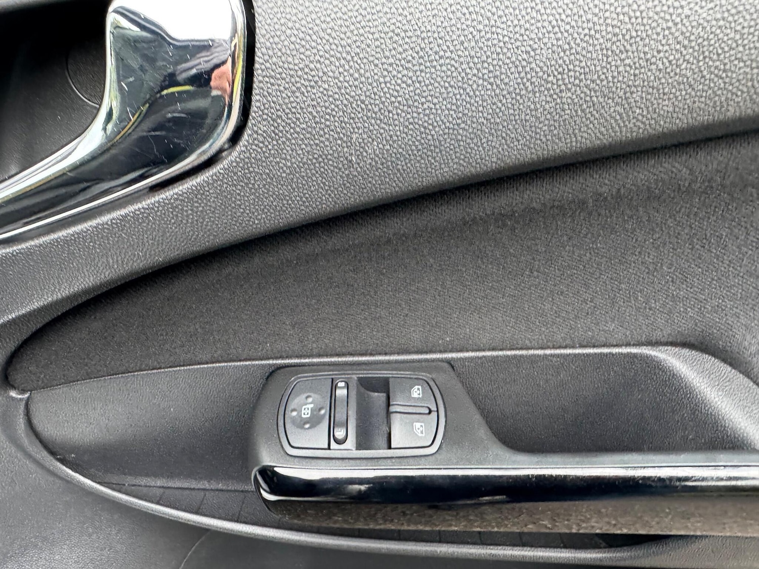 Used Vauxhall Corsa 2010 for sale - 76513386: Photo 15