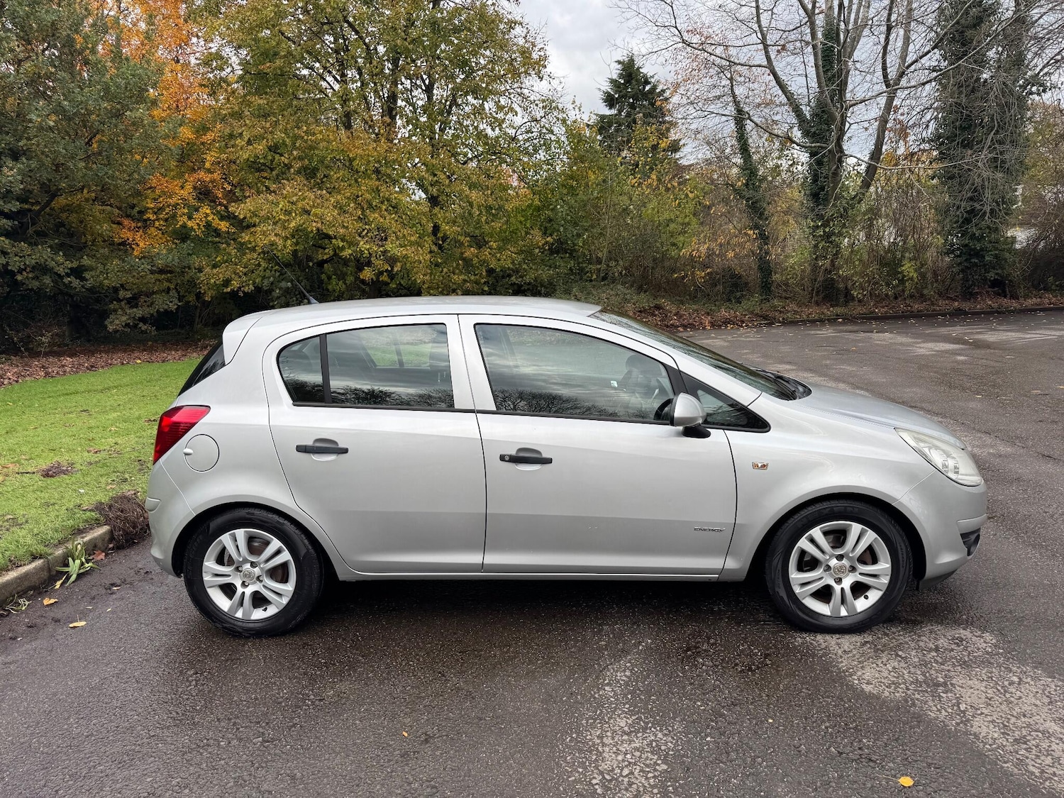 Used Vauxhall Corsa 2010 for sale - 76513386: Photo 7