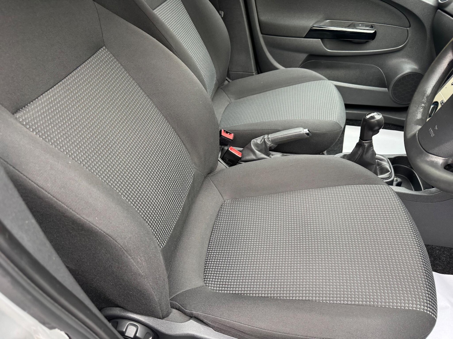 Used Vauxhall Corsa 2010 for sale - 76513386: Photo 9