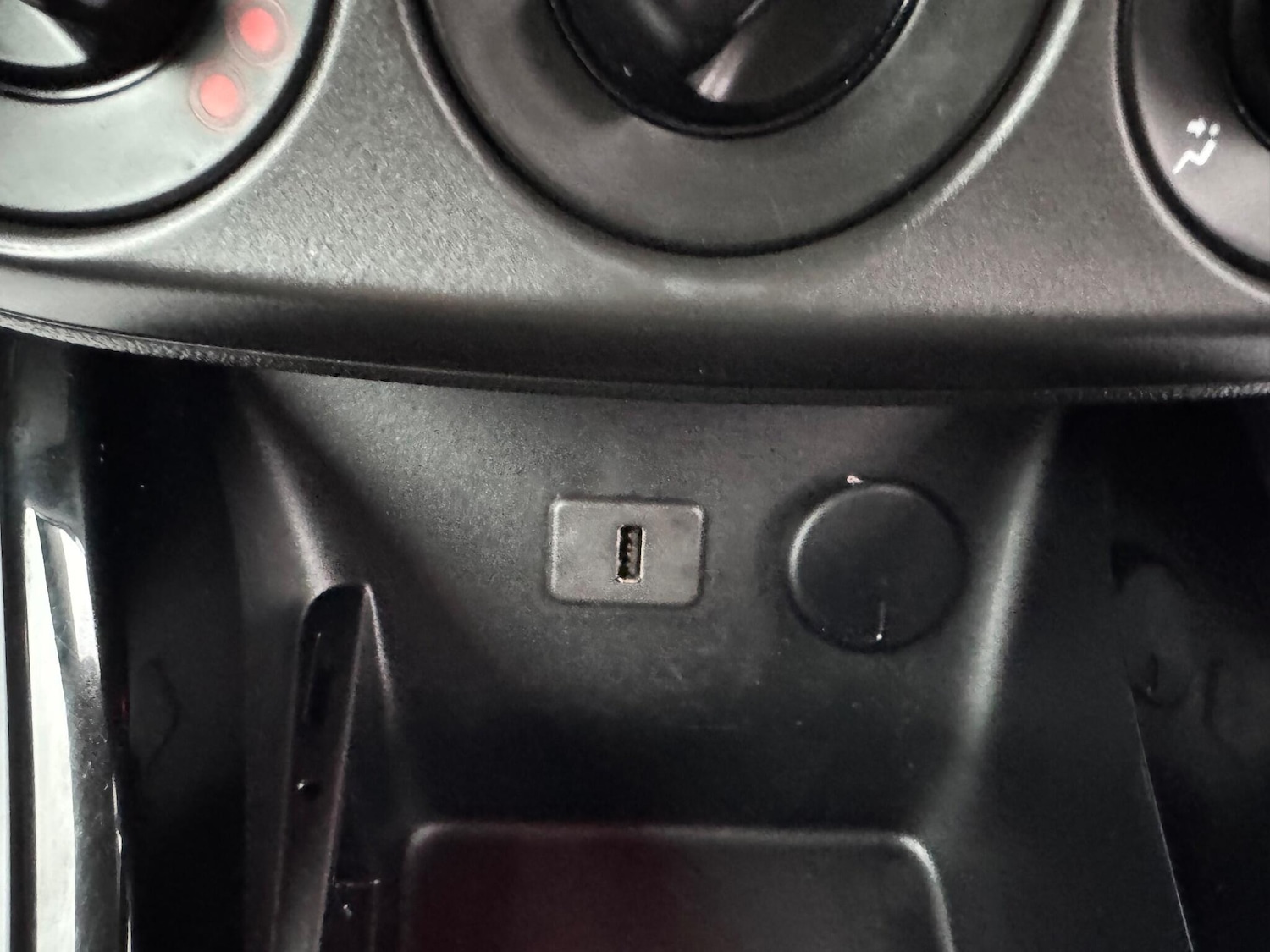 Used Vauxhall ADAM 2015 for sale - 76990774: Photo 16