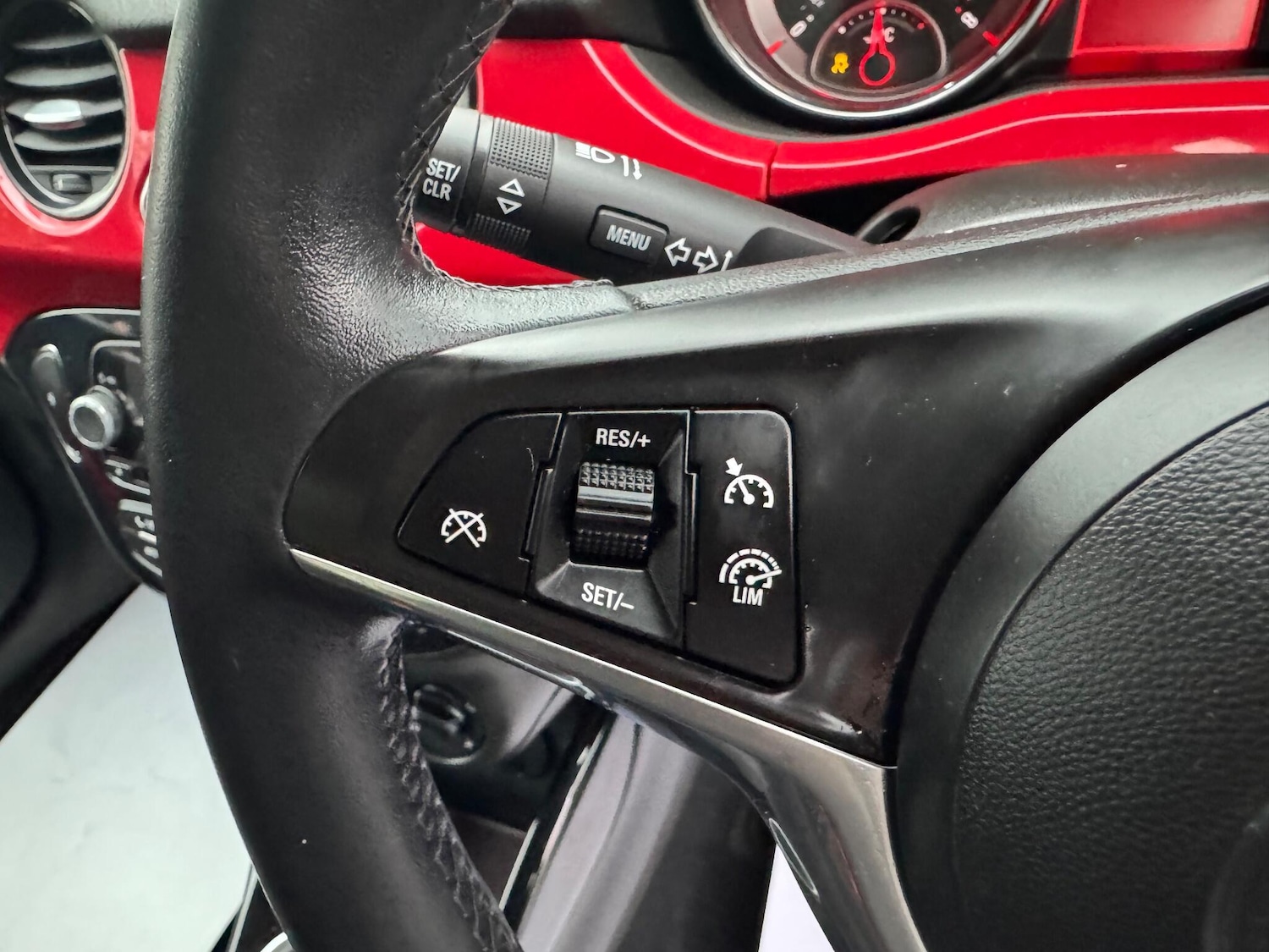 Used Vauxhall ADAM 2015 for sale - 76990774: Photo 18